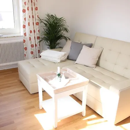 Altes Pfortnerhaus Апартаменты Мелк