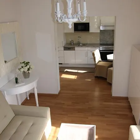 Altes Pfortnerhaus Апартаменты *
